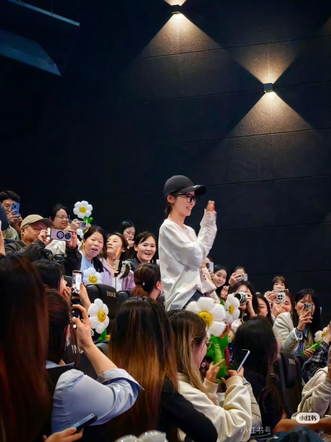 谢楠说蒋龙我为你而来 被谢楠何宣林现场支持蒋龙狠狠圈粉，真心夸赞角色也共情剧情，