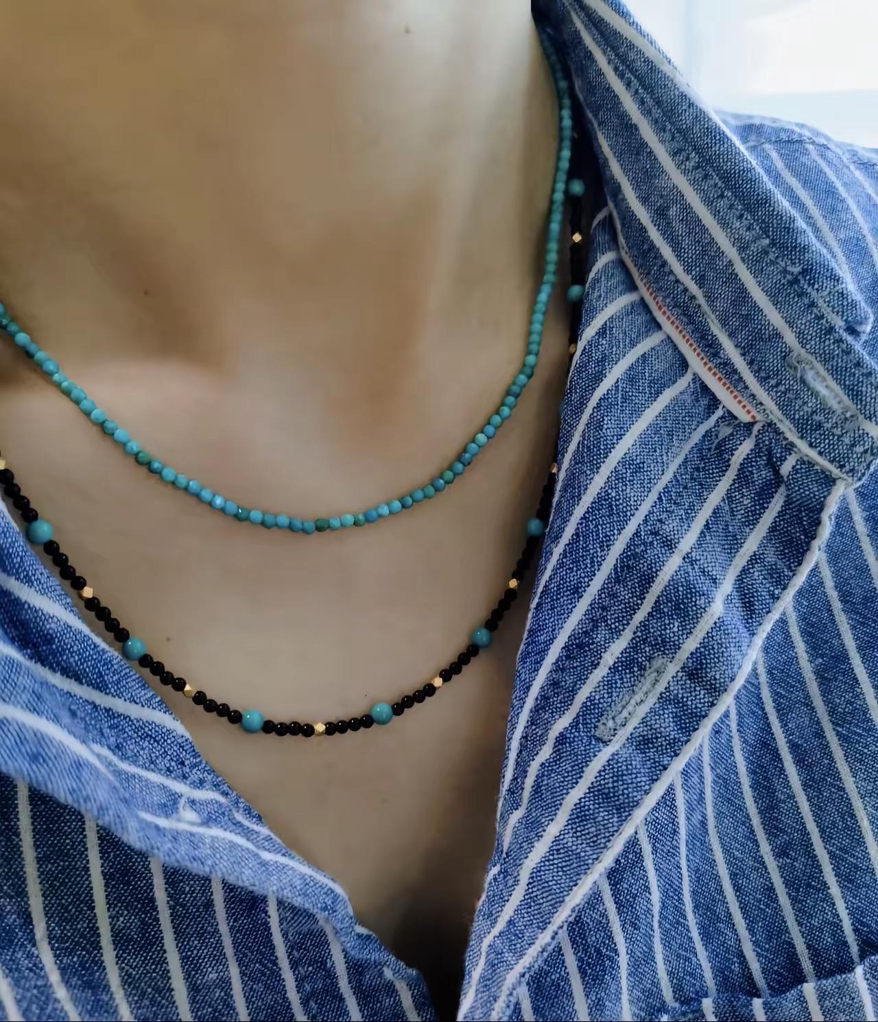 极简绿松石三件套。有时候，简单的松石绿色，就可以诠释你完美的品味。它就在那里静静