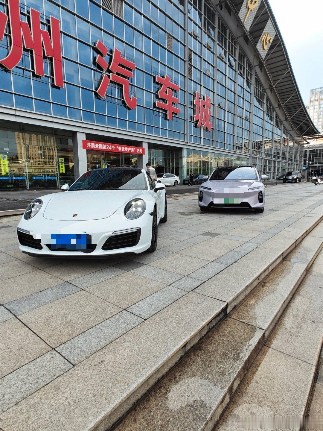 5T 本来想提了之后去蹭一下 M4 的结果我朋友来了一句：你昨天刚问完 M4，昨