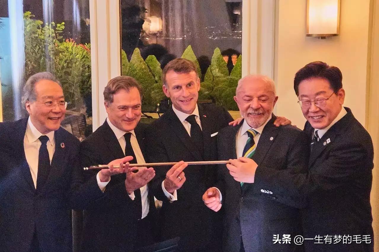 法国举办的G7峰会期间，各国达成八项合作文件，韩国参与其中七份，唯独未签署《关键