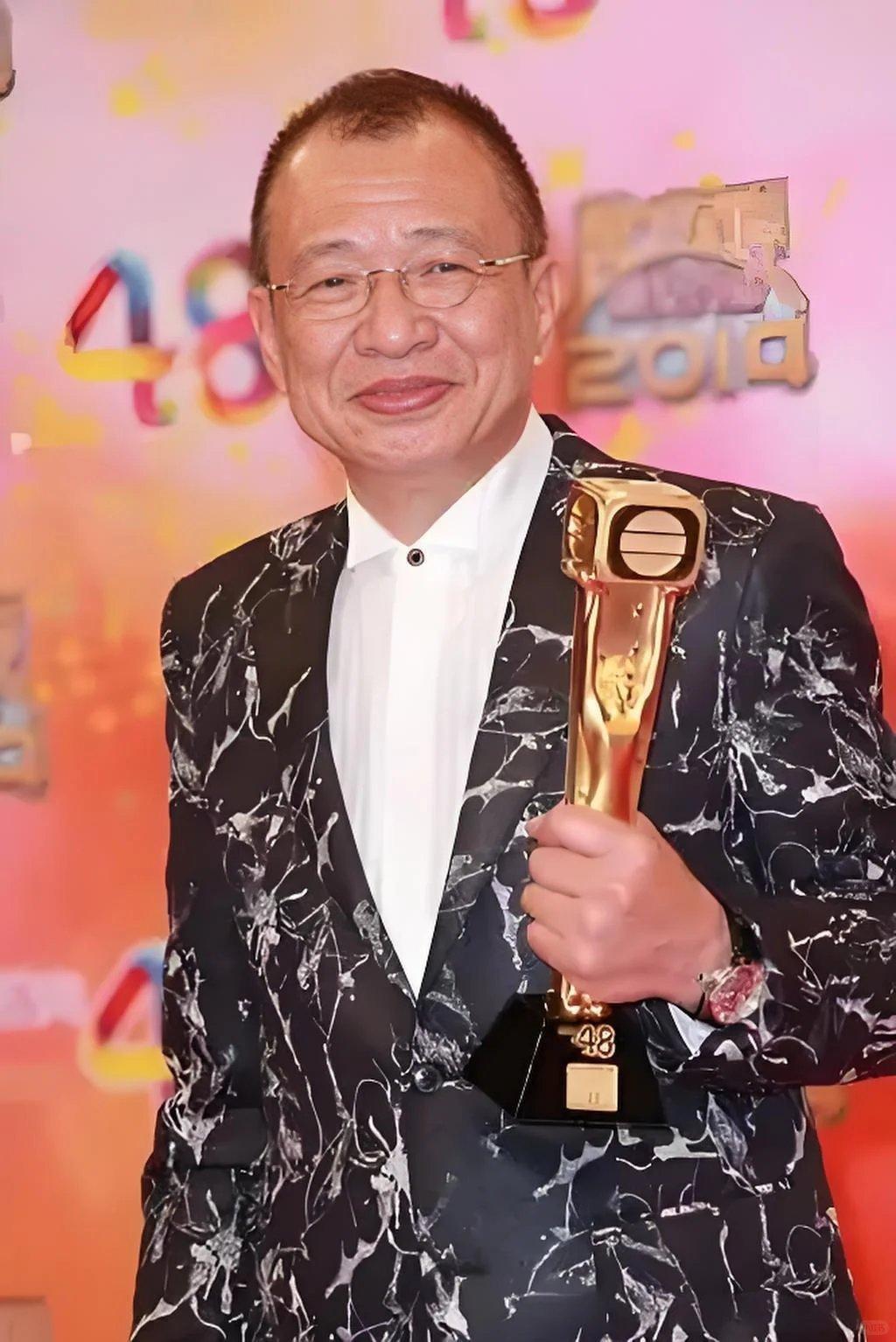 许绍雄73岁只身一人录节目刷到吴彤老师追忆许绍雄的长文，瞬间破防了。这位我们熟悉