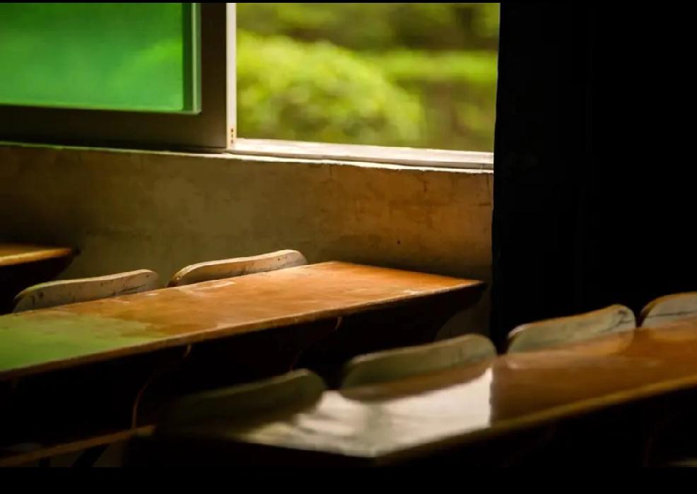 职称是靠上课上出来的吗?上课是基础，教研是提高，师德是关键，论文是锦上添花
  