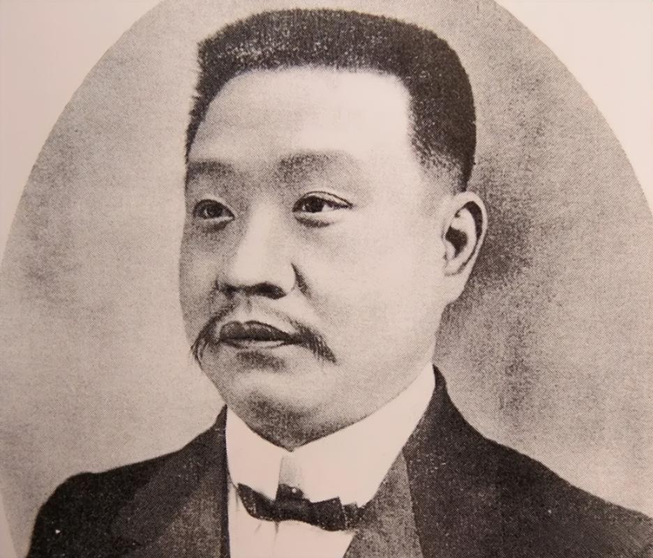 一位高人说：“兄弟姐妹当中，谁最大方，谁最宽厚，谁最不斤斤计较，到最后啊，谁过得