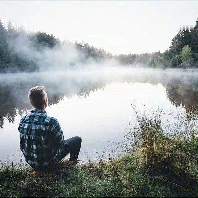 人一旦堕落，哪怕是短暂的几年，上帝就会以最快的速度，收走你的天赋和力量。——蒋方