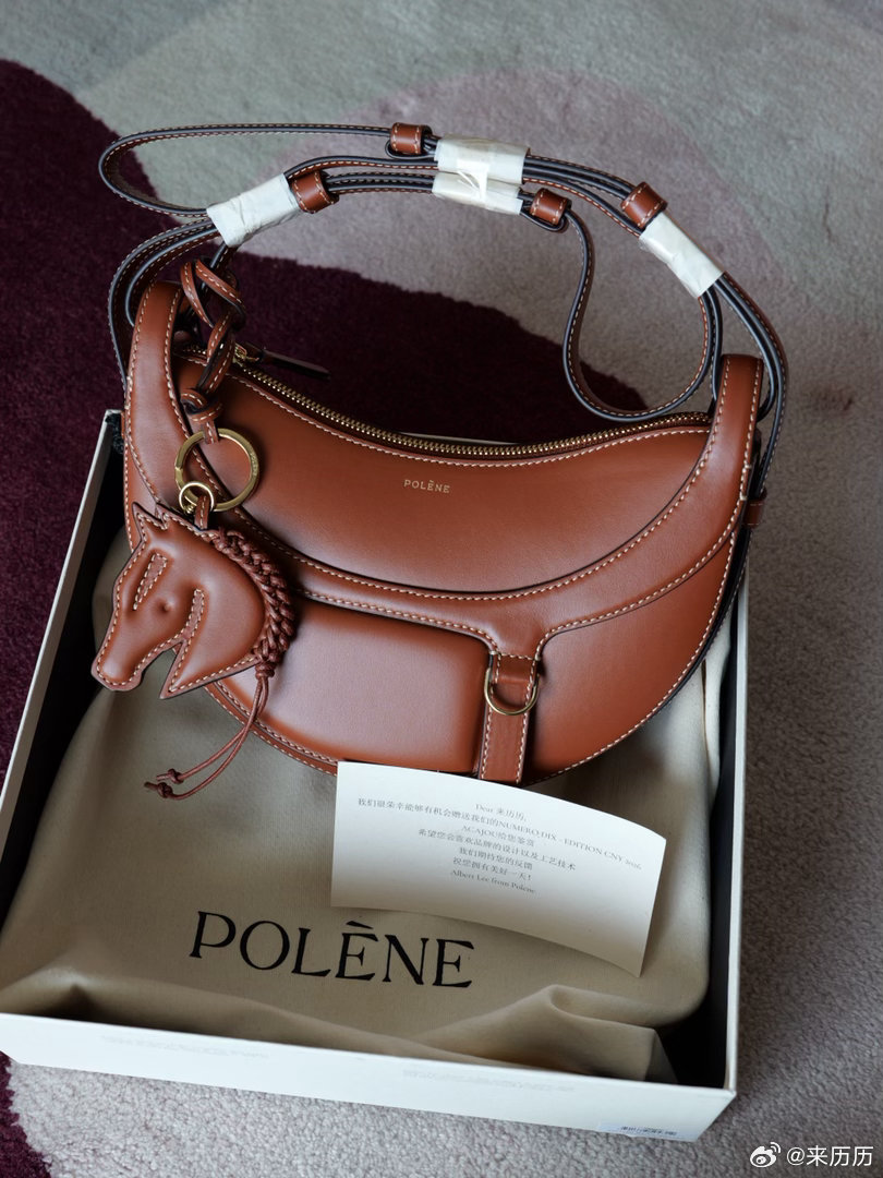 历历的礼 感恩品牌和大家的❤️🎁周末快乐！ xhs和wb不定期抽奖，随时关注！