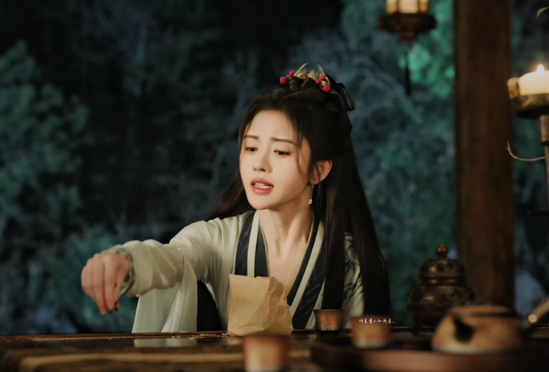 鞠婧祎 jjy鞠婧祎姜黎非 吃瓜姜黎非🍉瓜子也给我一把“要是我 管他是人是妖是