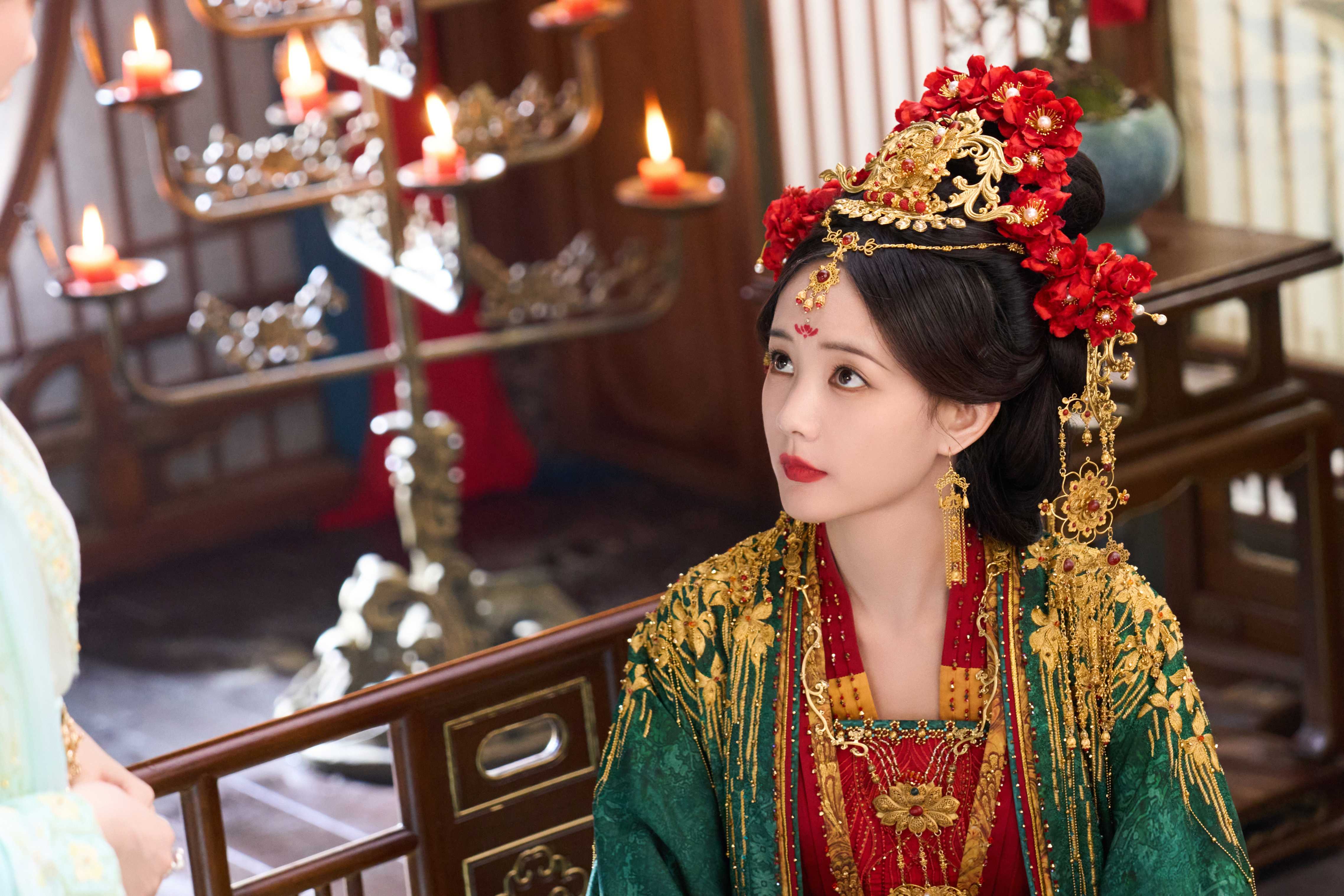 李一桐 《书卷一梦》宋一梦剧照-熟悉的红绿嫁衣[期待][期待][期待]（差点以为