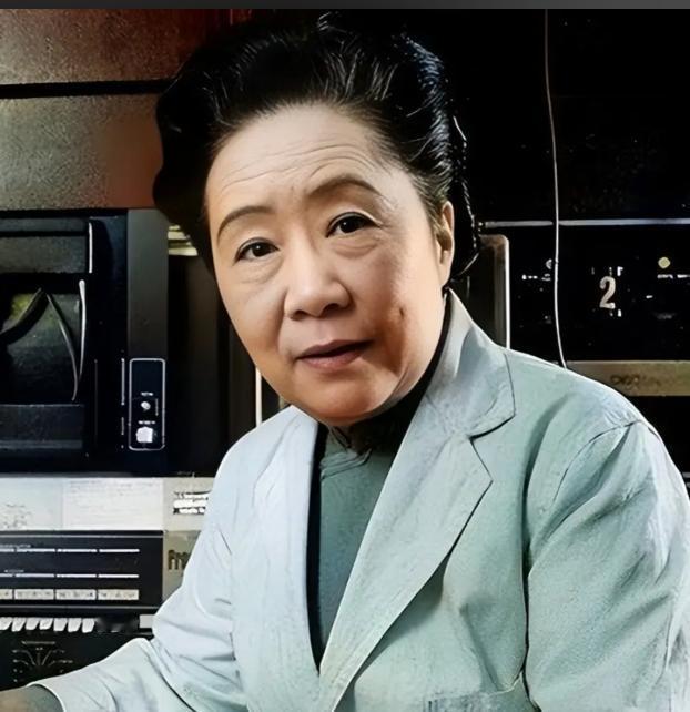 吴健雄，天才物理学家，美国物理学会历史上首位女性会长，与爱因斯坦齐名，推翻宇称守