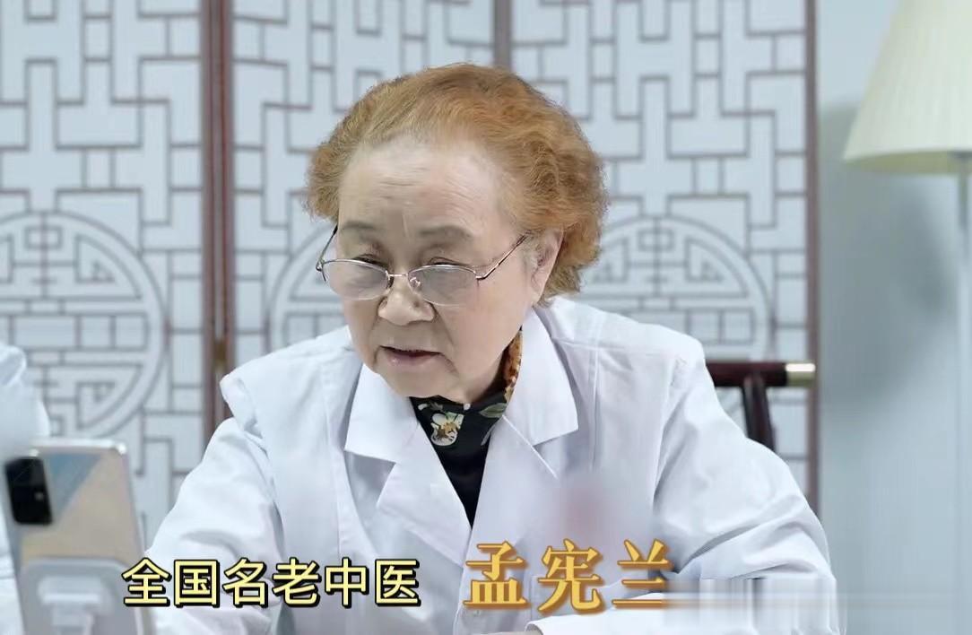 抽动症，不是治不好，这一点很关键
 
一名抽动患儿找到我时，已经确诊2年了，不止