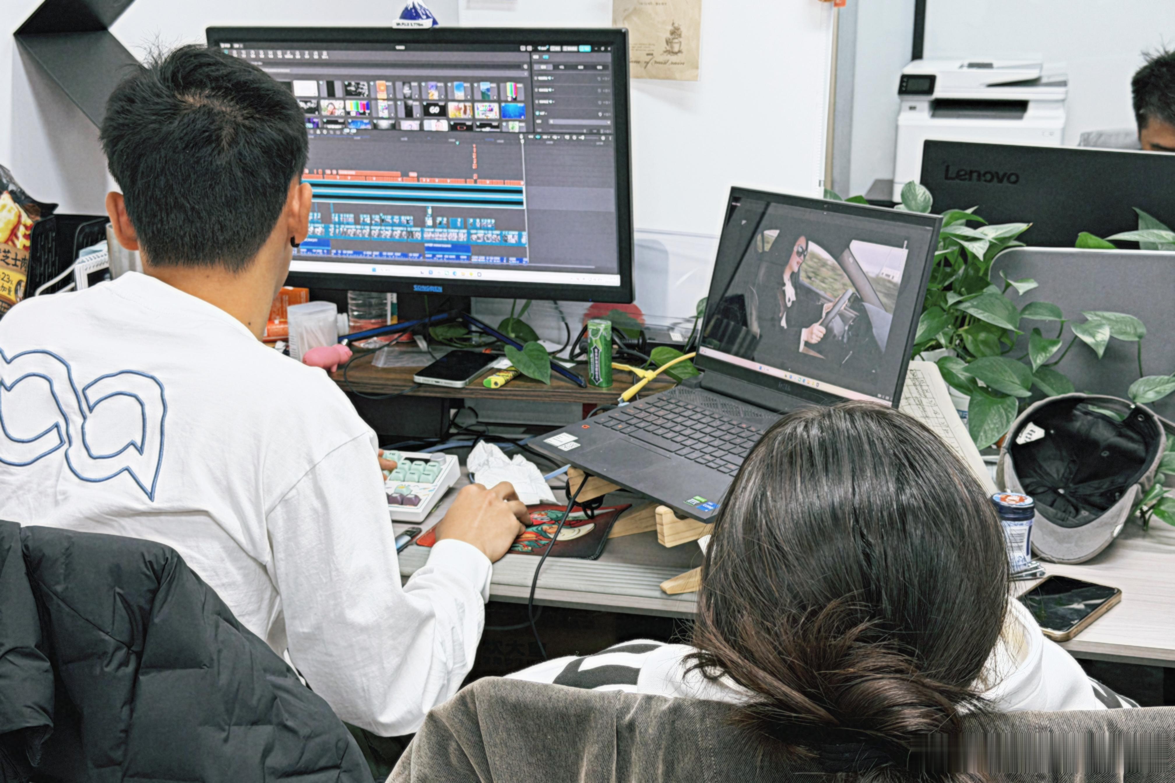 今晚注定是一个不眠夜关键是老板亲自盯片，搞得我们压力很大