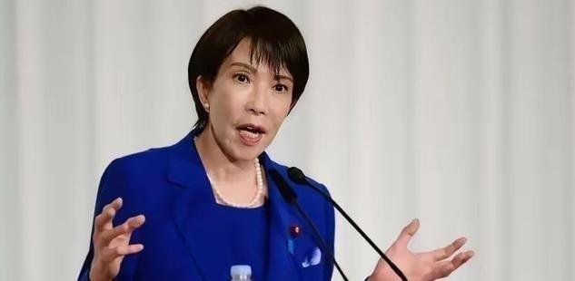 政坛里最尴尬的翻车，从来不是做错事，而是自己精心盘算的“高光操作”，最后变成捆死