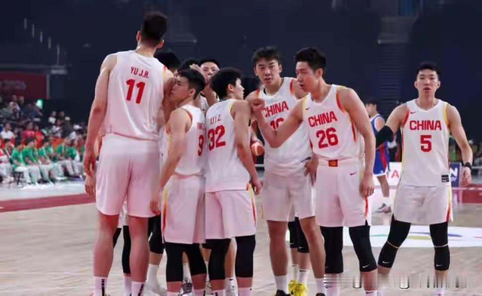 中国男篮又输给伊朗了，亚运会第四名，连铜牌都没有拿到，太可惜了，归根结底就是球员