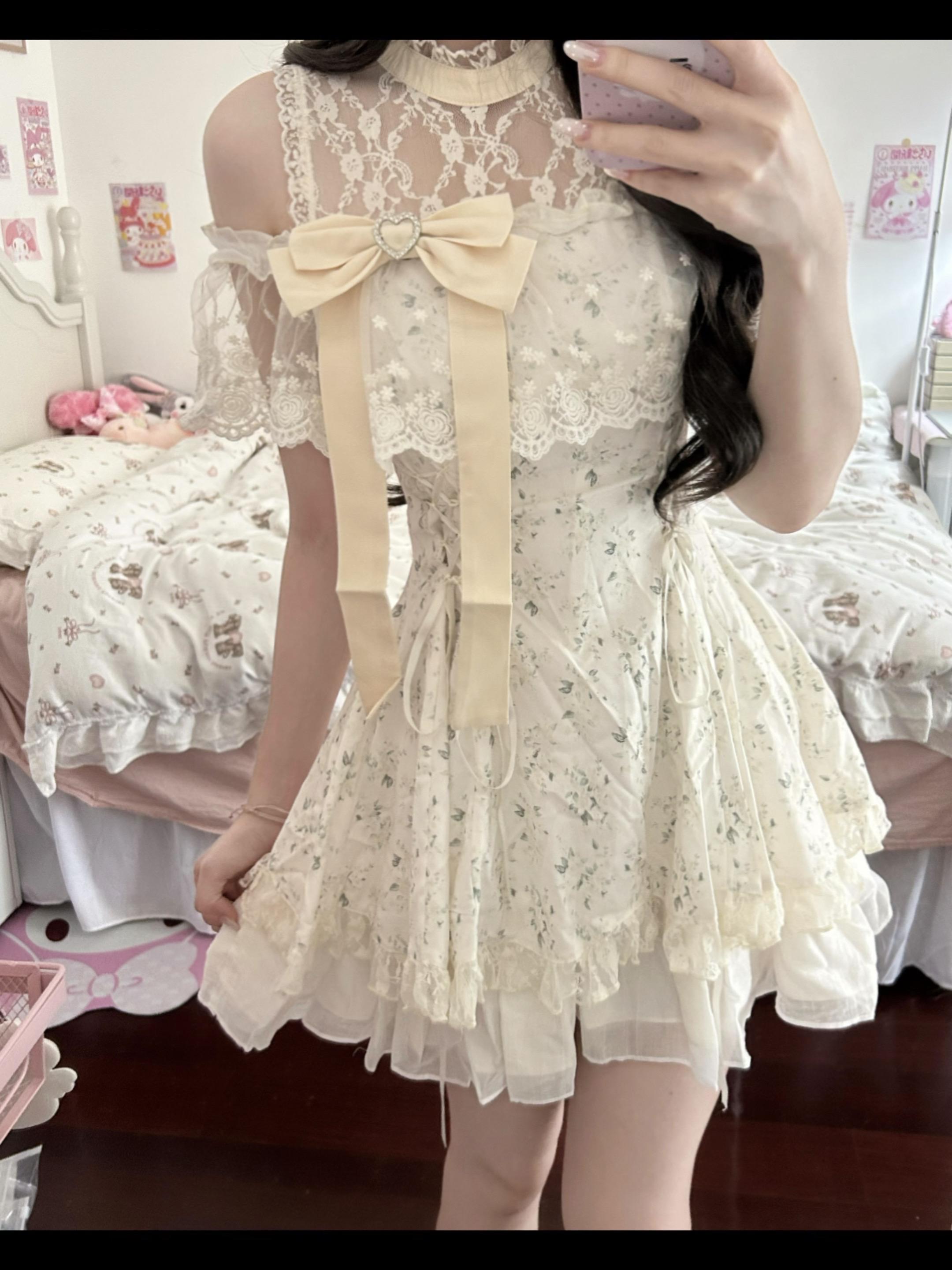 清楚系碎花连衣裙