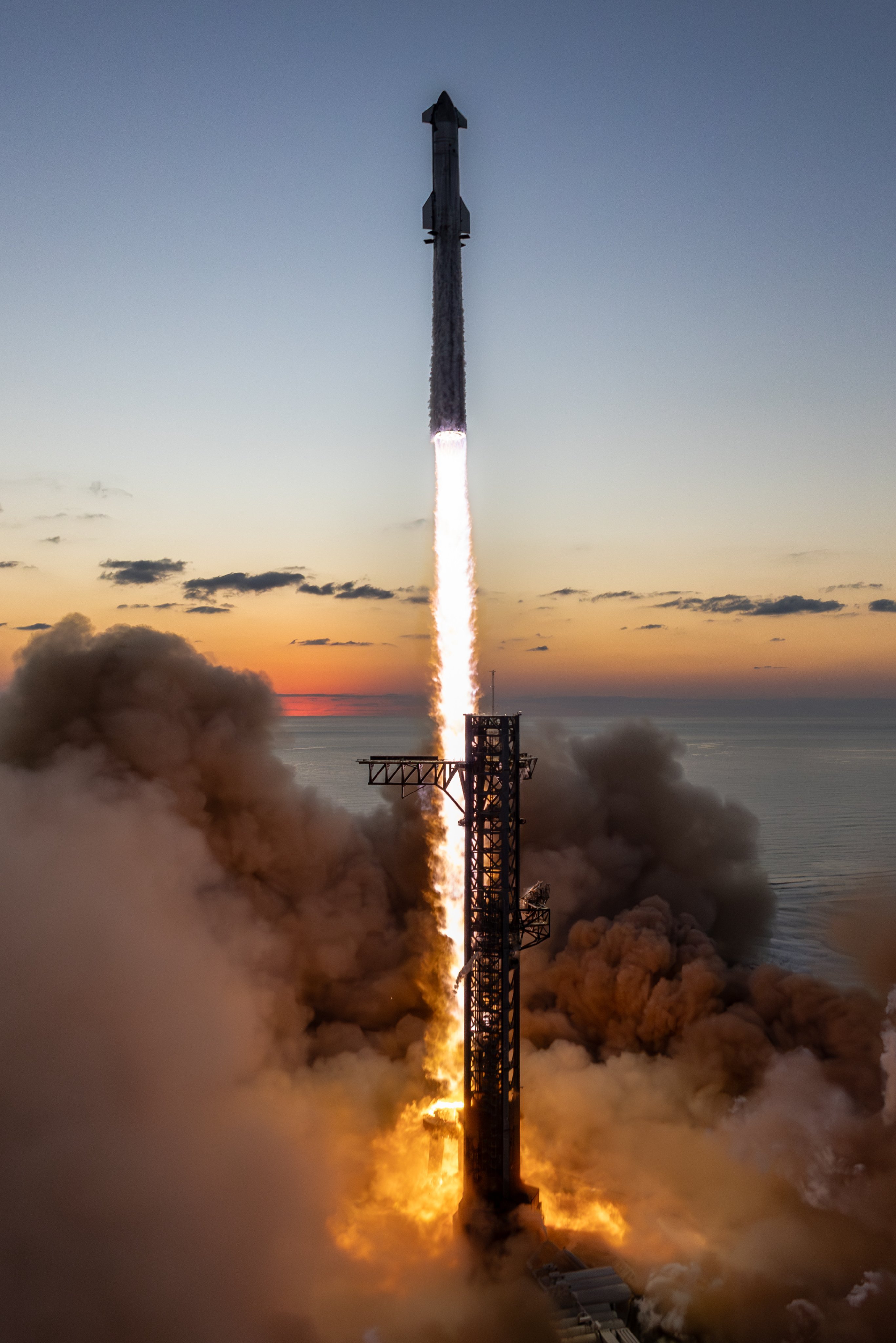 3月16日，马斯克：接下来的几年里，SpaceX 的规模将远远超过所有其他AI公