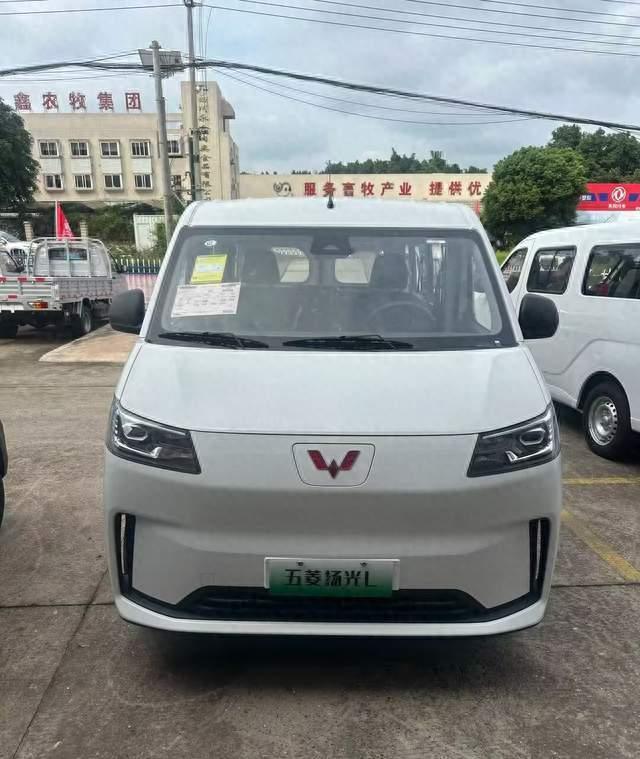 五菱扬光L：解决用车矛盾！7.2方主流容积，全能适配城市配送