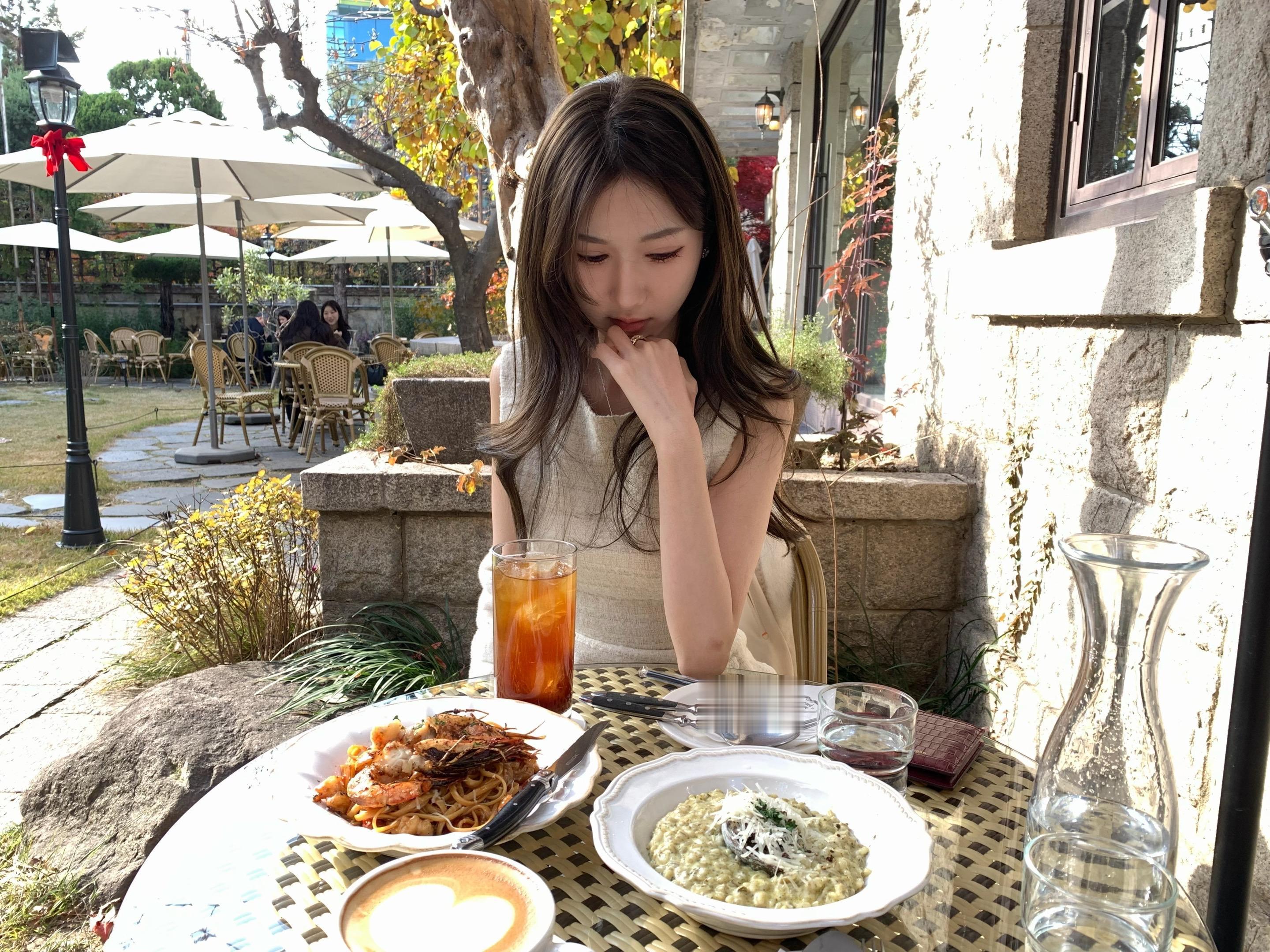 年纪越大照片越少