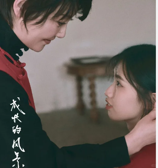 虽是养女，也挺像冯小刚的