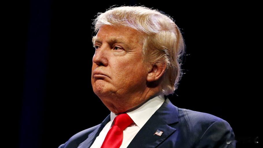 特朗普还是个老实人，在接受媒体采访时，他称乌克兰怎么可能损失那么小？一栋楼房被炸