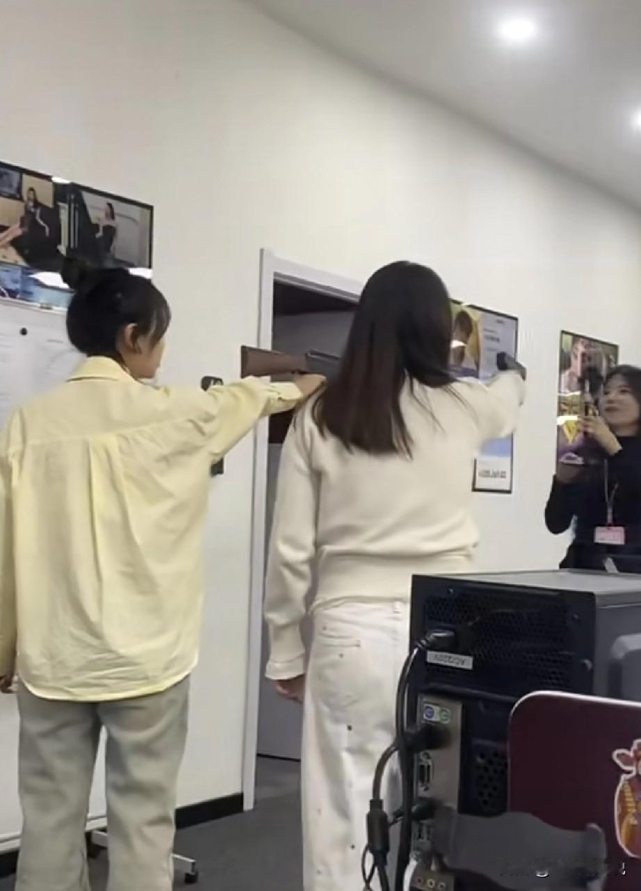 作为一个hr，我跟大家说如果公司想整事，员工真的是防不胜防的[捂脸]

比如我们