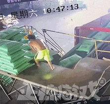 金牌员工
应该多发奖金