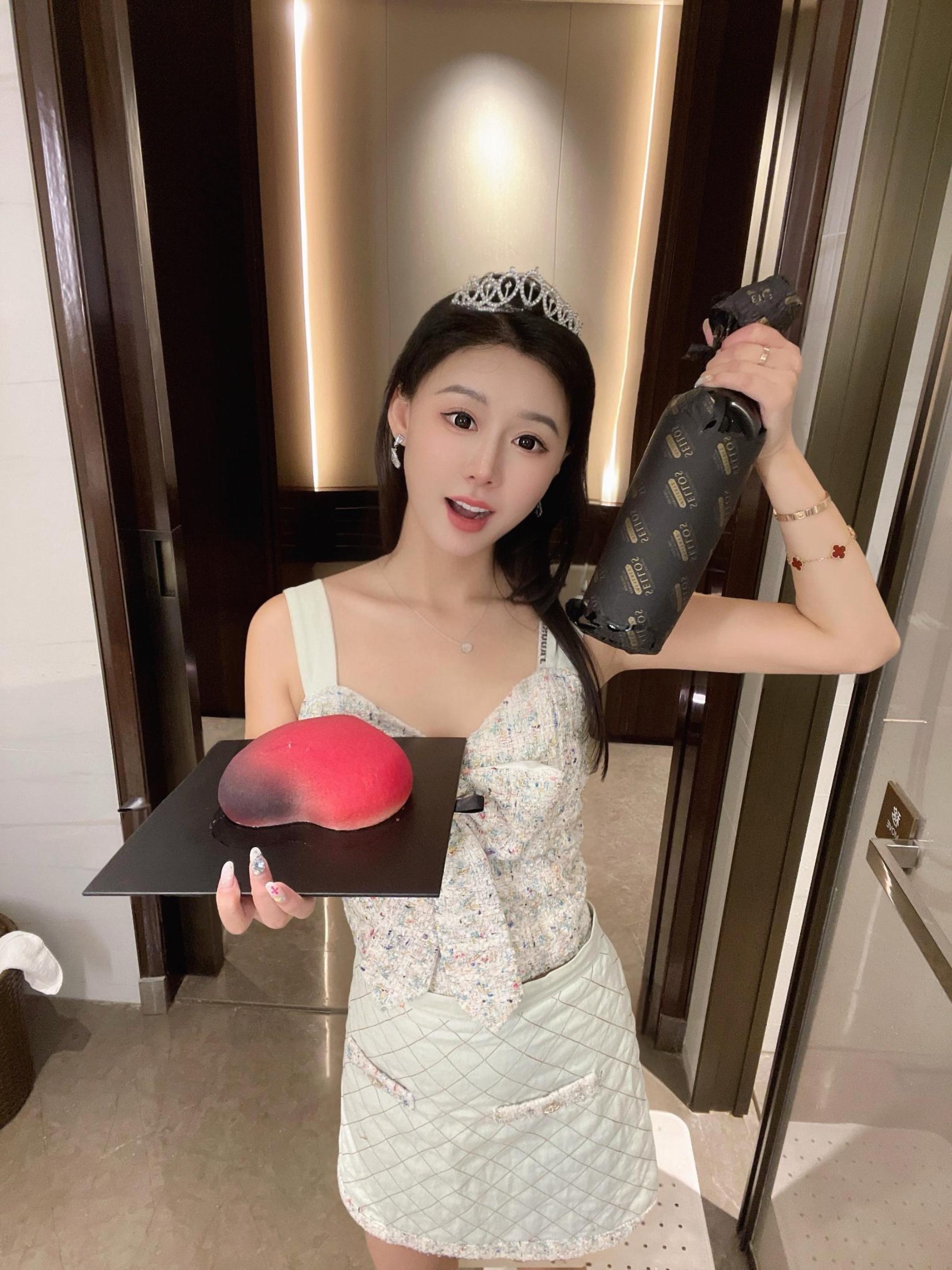 又是浸润在爱里自由生长的一年🥰 一岁又一岁。 这两年真的会“提神醒脑...
