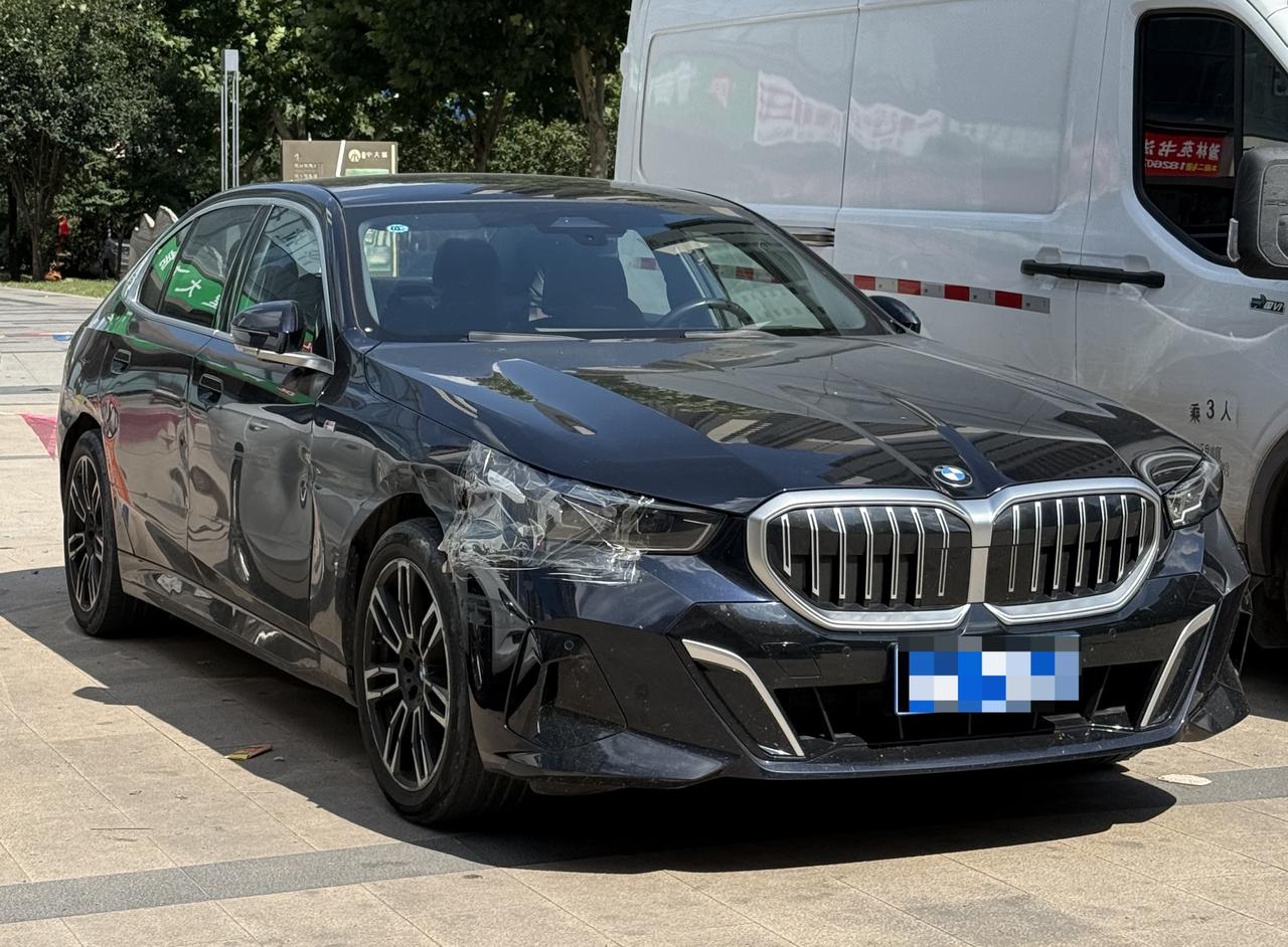 这是要学 M4 GT3 拿眼祭发动机啊 ​​​