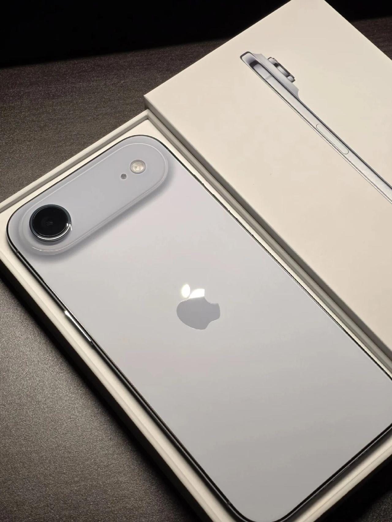 想买iPhoneAIR用esim的我劝你慎重据我了解到的信息，想用国内的esim