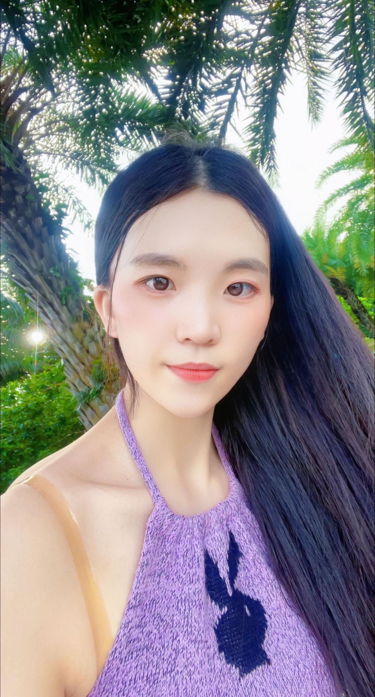 把宇宙的星辰和月光，都摘下来放进你的口袋里袜子 小腿袜 黑丝搭配 丝袜推荐