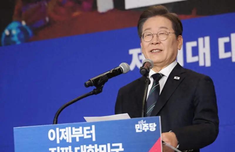 先去日本，再去美国，最后到17号临了派个外长来中国？韩国反华是主流，是政治正确，