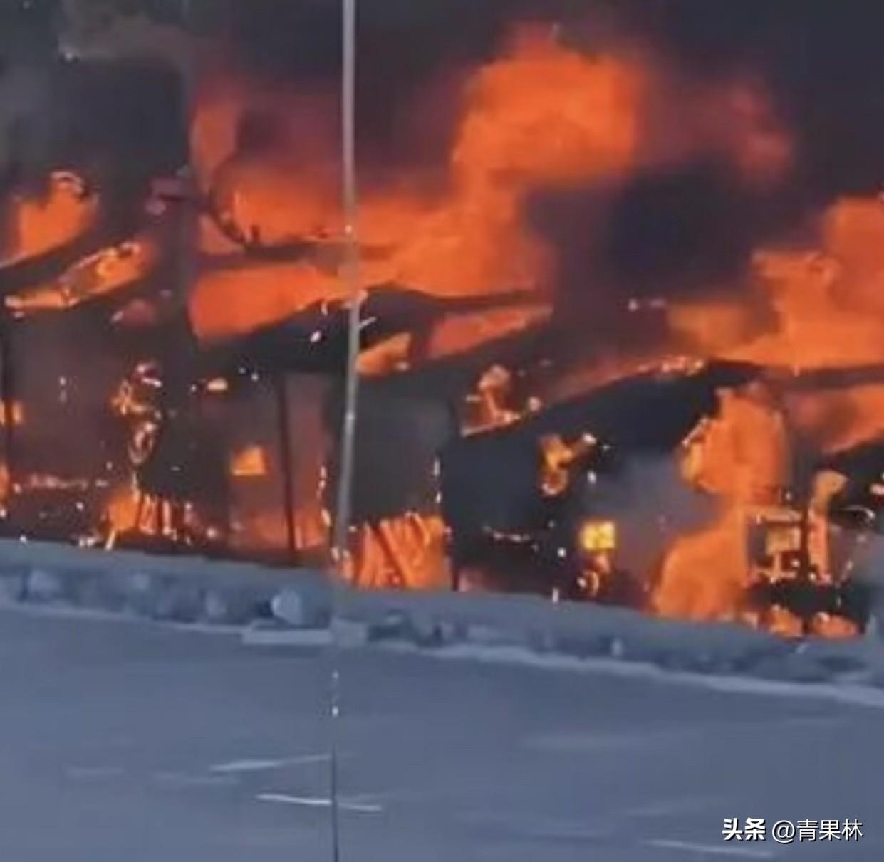 大连空地车辆起火原因是什么大连空地起火并非车辆自燃，起因让人唏嘘。一位74岁大爷