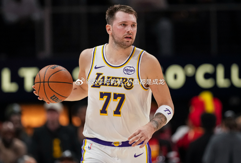 NBA常规赛，湖人110-93轻取猛龙。随着湖人再次取得胜利，本赛季在上半场取得