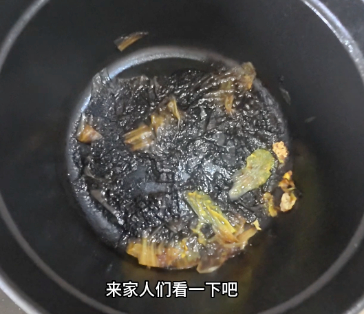 天天有朋友催我拍做饭视频，我真的做了……看图来感受一下我的懵逼时刻🙉🙉 