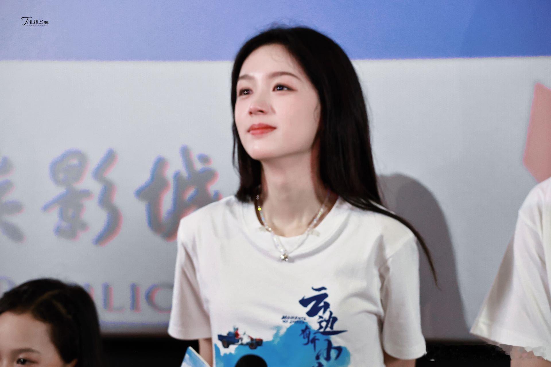 #周也为电影落泪#真的感觉姐姐是一个很真诚的人啊，看到她在演员这条路上真的特别努