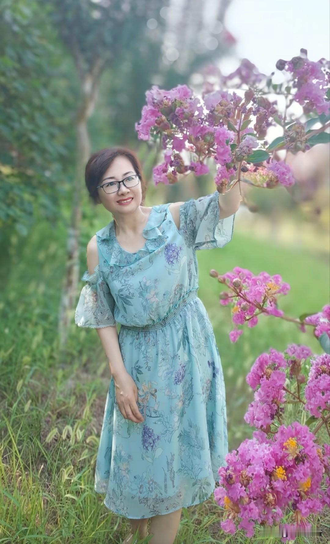 果然这世上最爱我的人还是我的老公，也是最懂我的人。因为每次他给我买的裙子不仅非常