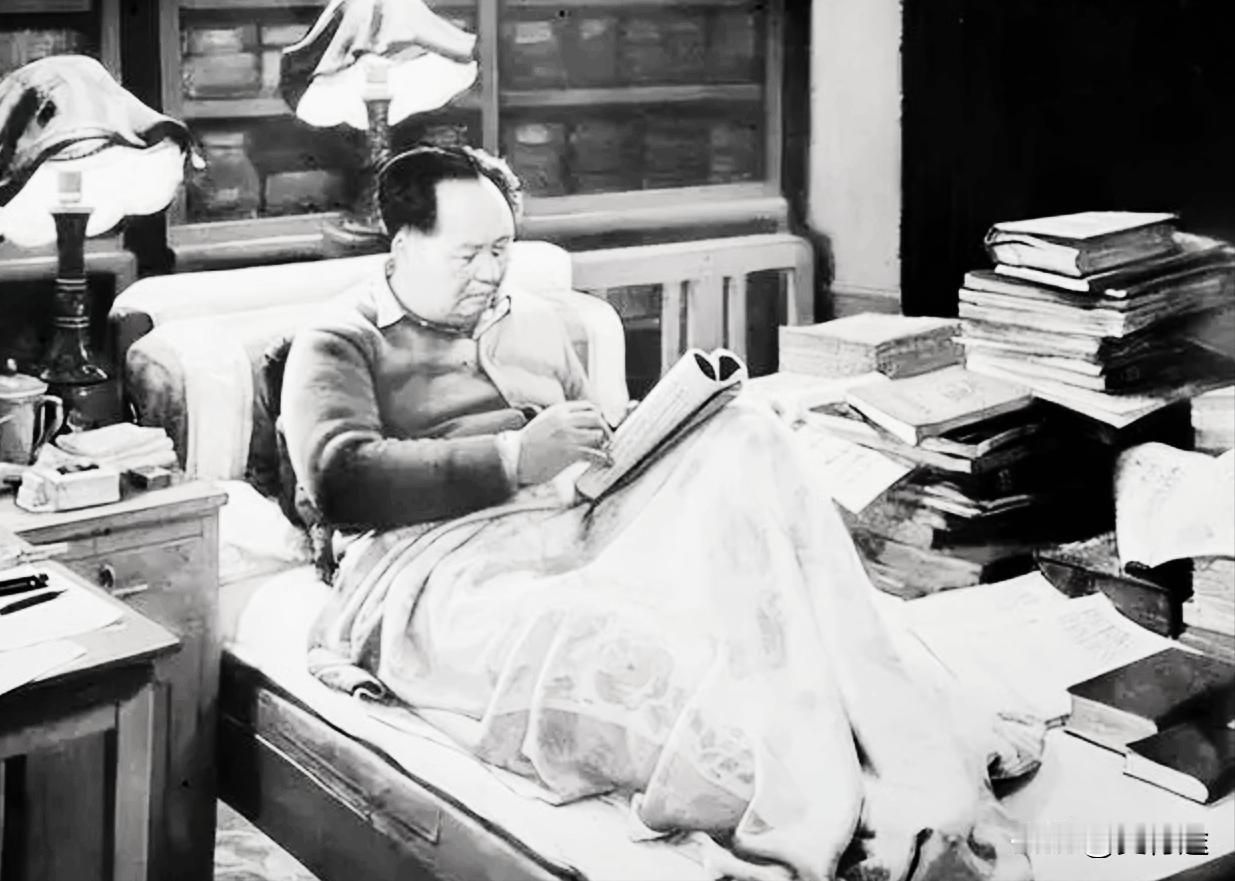 毛主席晚年为了能有一个好的睡眠，经常服用安眠药。毛主席服安眠药已有多年的历史，甚