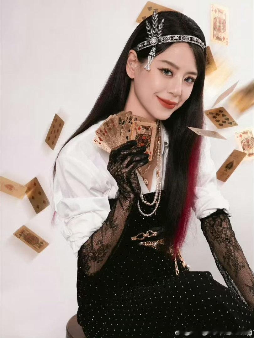江语晨五公至此0胜率看着江语晨次次认真完成舞台却零胜率，真的好心疼，什么时候才能