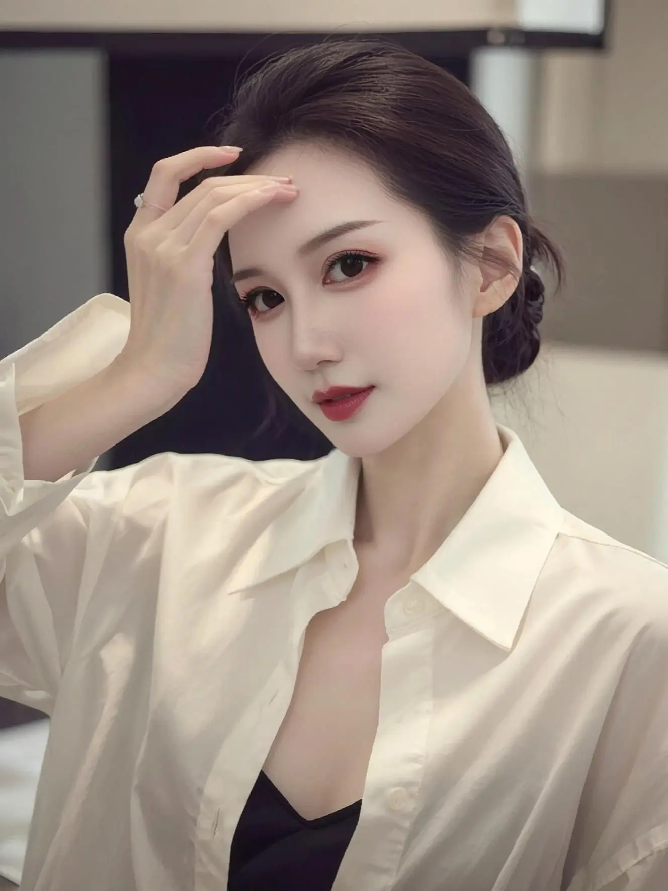 路上总有阴影~抬头总能看见阳光