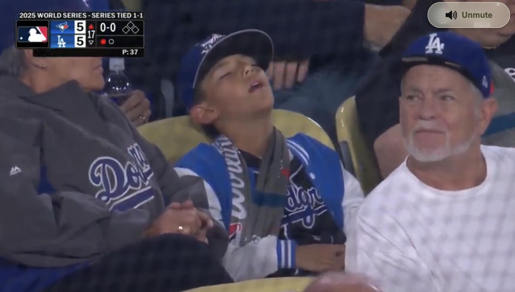 今天湖人比赛有人睡着，这道奇的总决赛也有人睡着[惊恐] ​​​