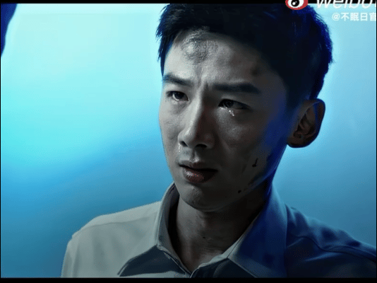 白敬亭回应生理性演技小白 演技确实很牛！这种生理性的反应怎么做到的？ 面部肌肉和