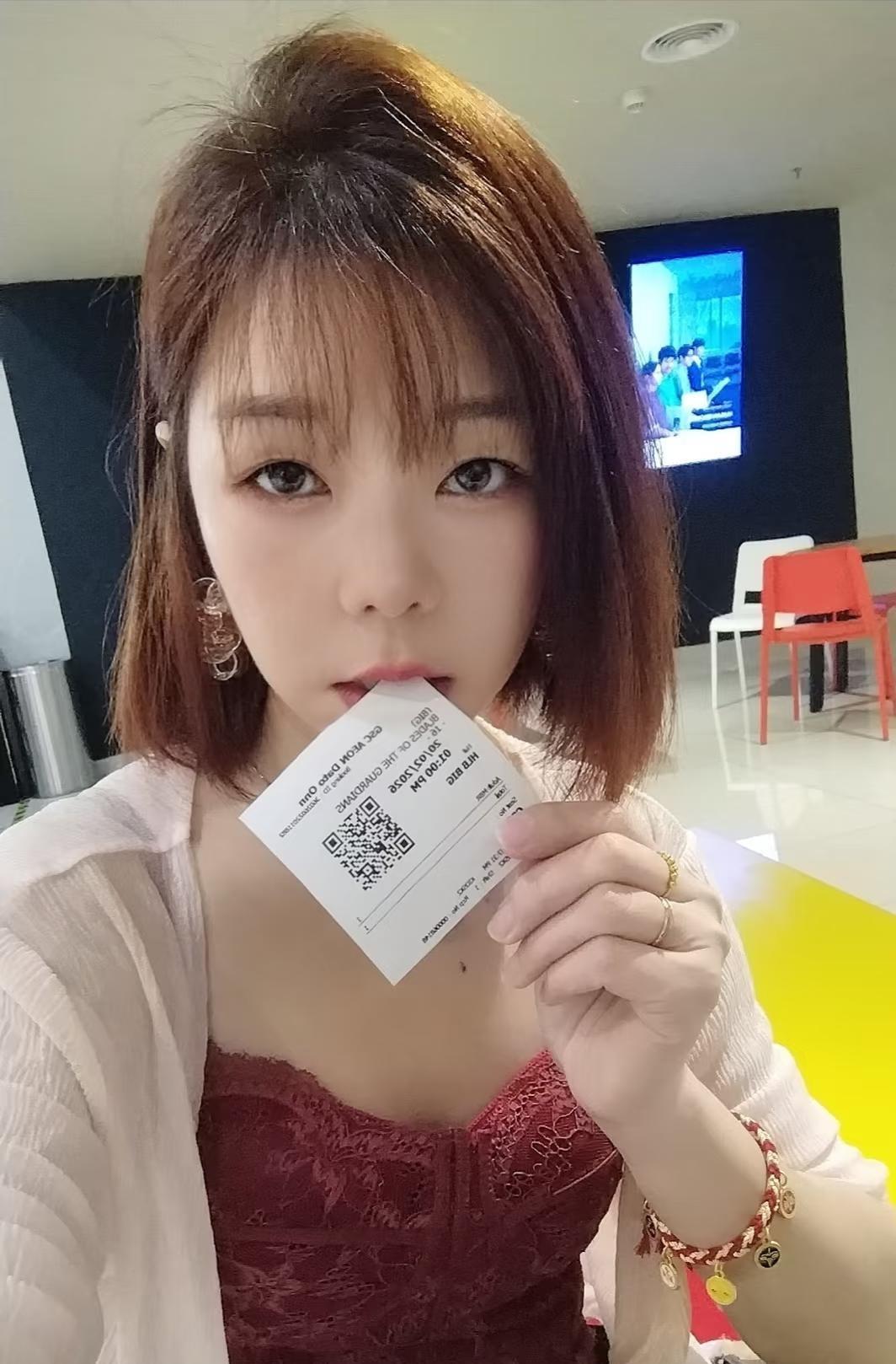 🎬🍿
生活记录着 看电影 镖人