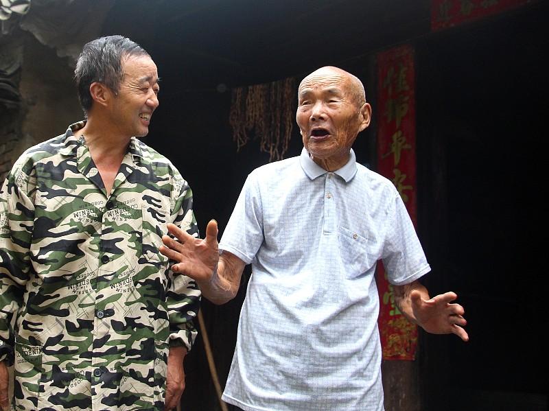 用我们的家乡话说，不叫厉害，叫“能耐”方言土语。
