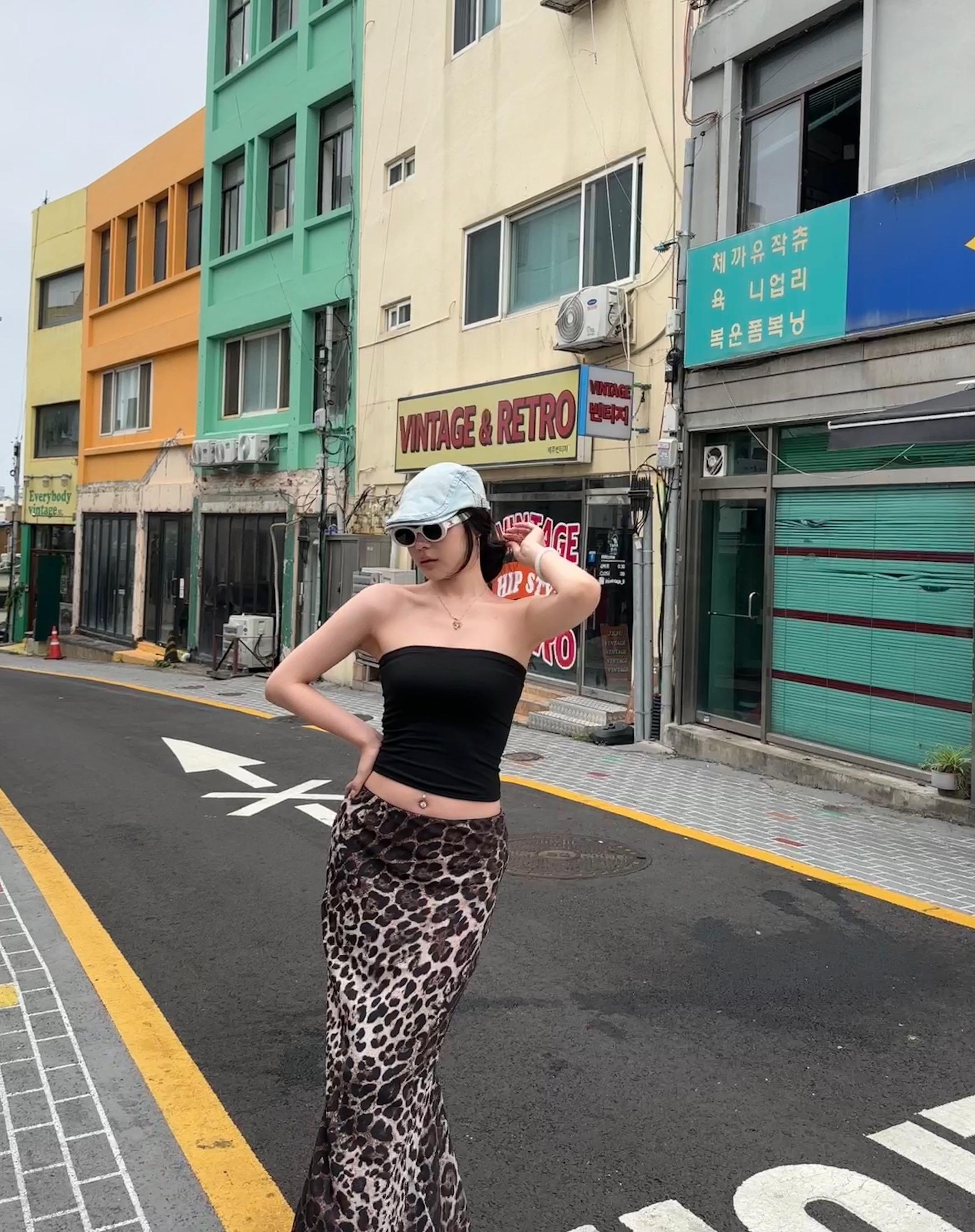 今年八十了 美丽没有什么秘诀 全靠自信