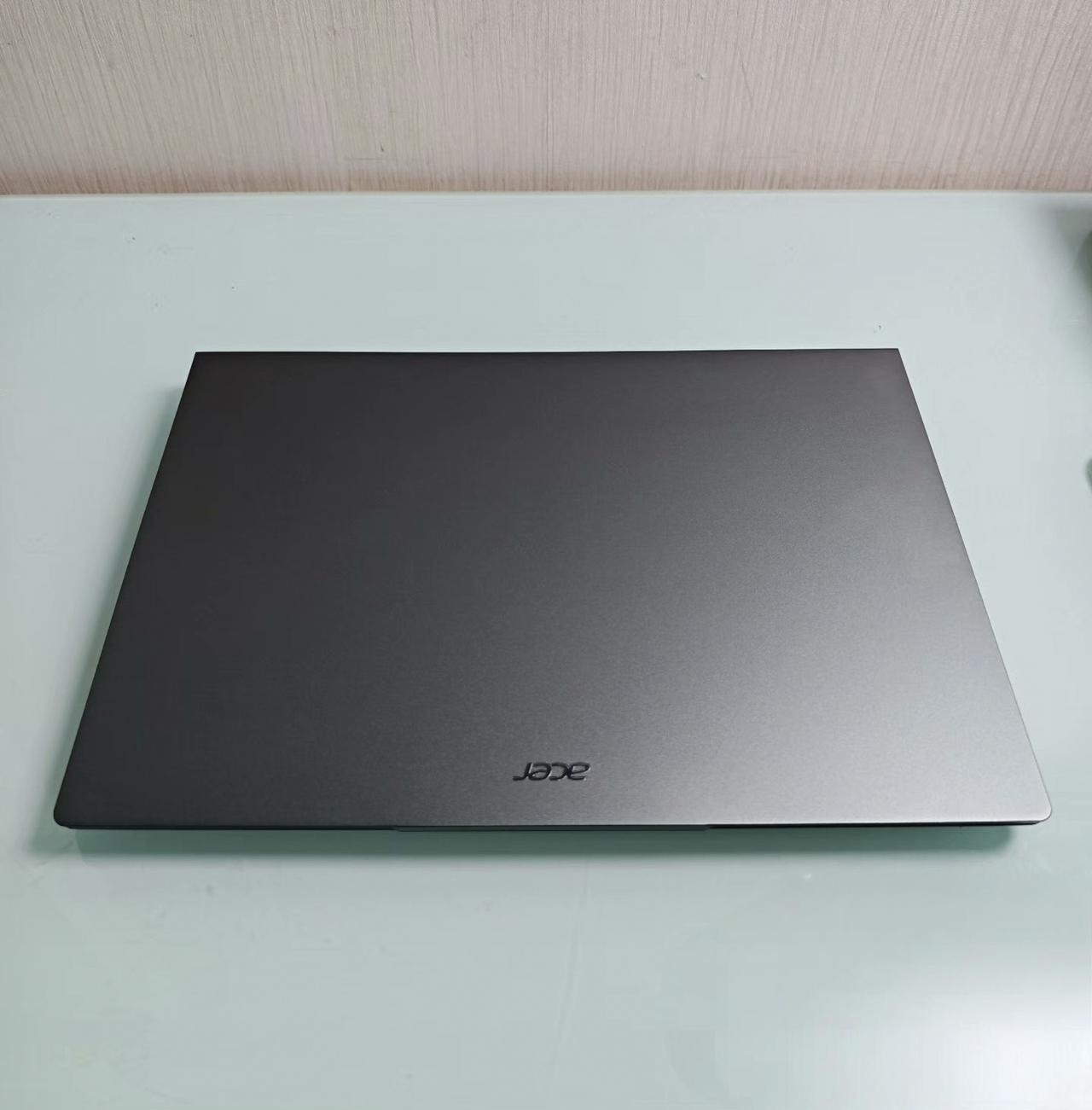 骁龙Xe（骁龙X系列）笔记本性能定位轻薄本天花板、长续航王者，但游戏能力有限，：