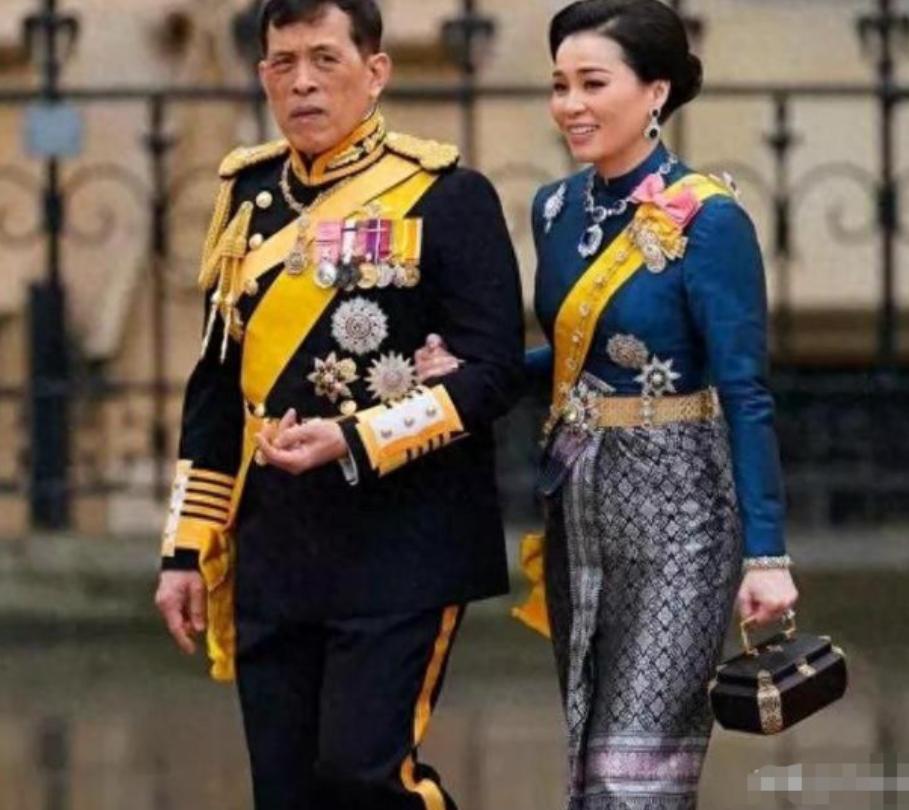 泰国王破天荒访华！为何倒向中国怀抱？只因有美国无法匹敌的底牌

泰国国王哇集拉隆