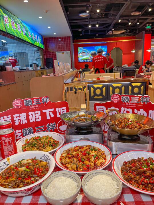 晋江新开的！！一下炫了三碗饭！！