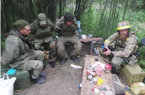 一个乌军士兵回忆了几周前他们攻下顿涅茨克Neskuchne定居点的经历，开战前，