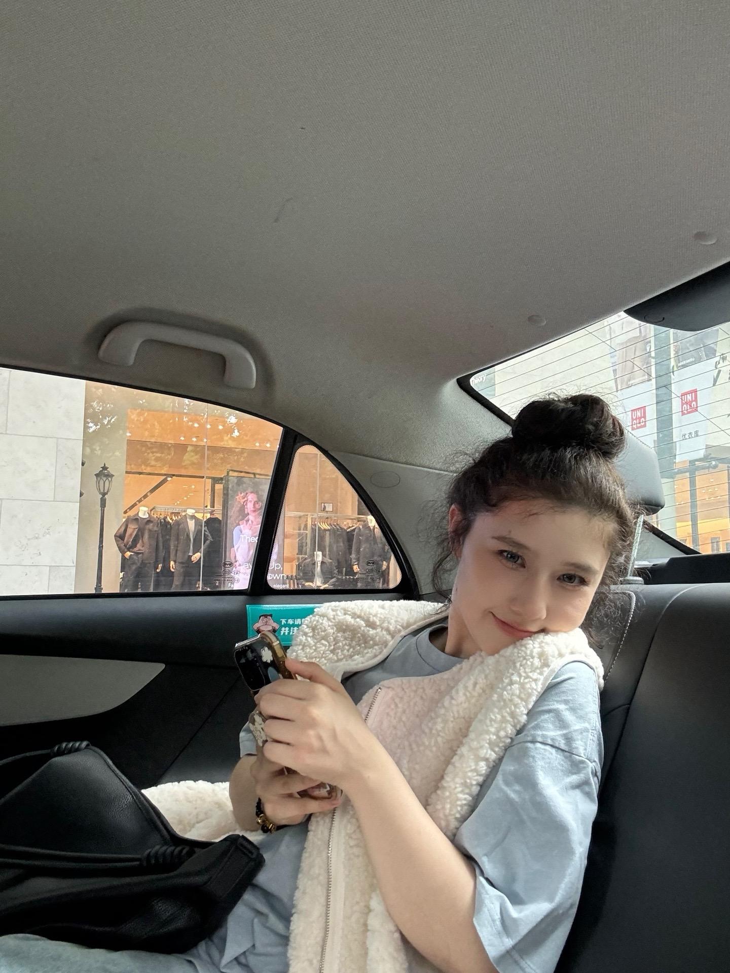 哈哈哈哈哈呆呆的我