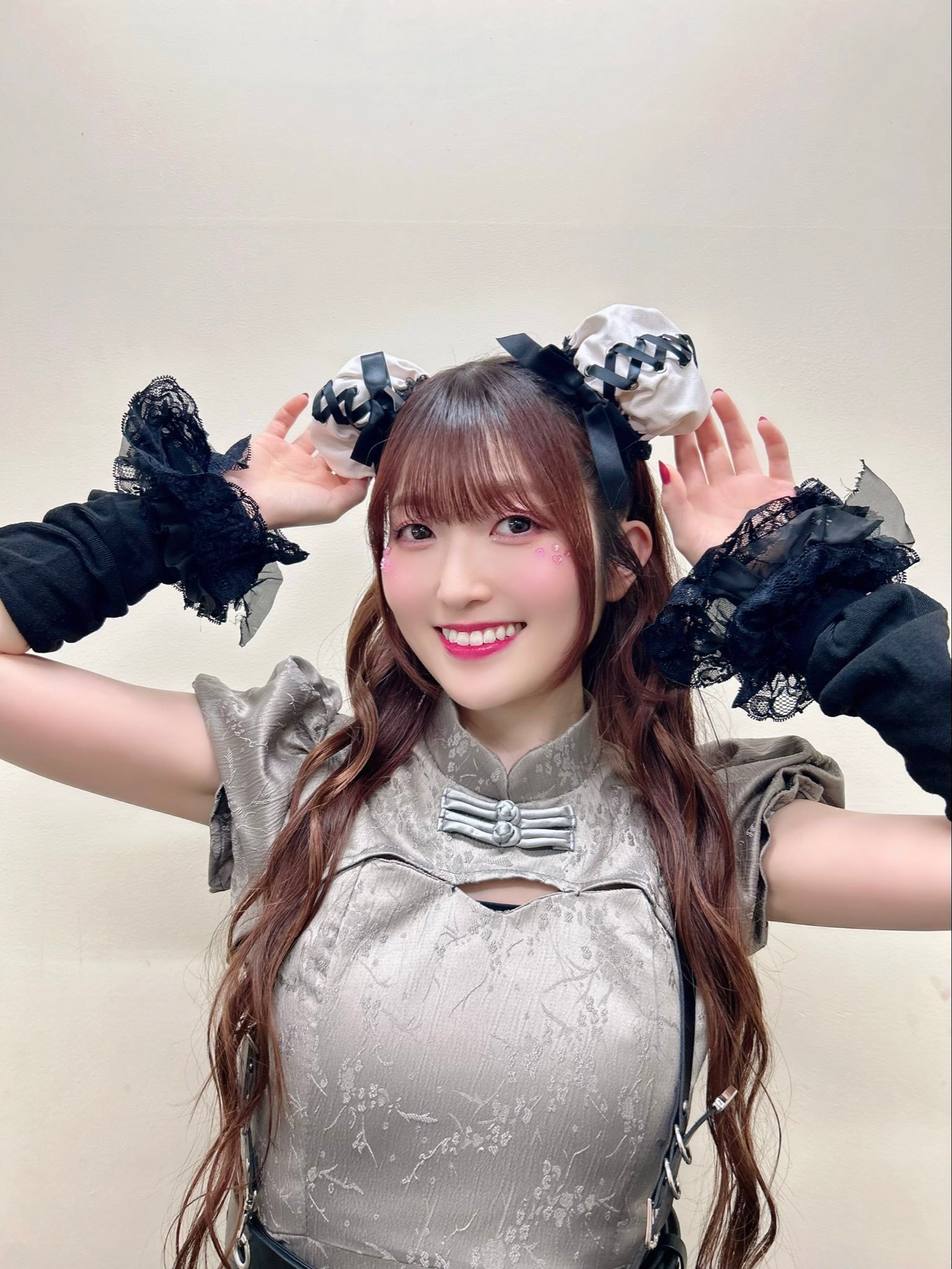 薄井友里