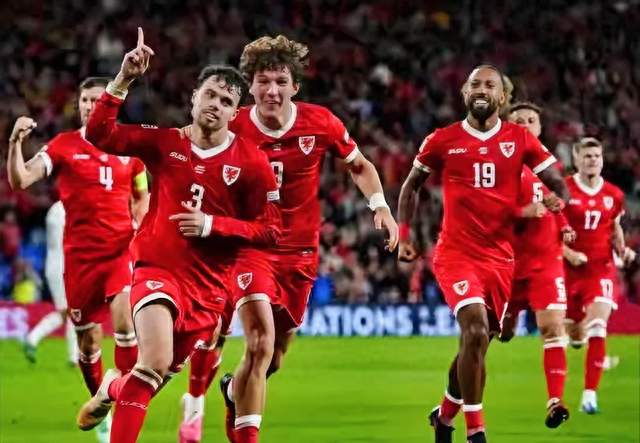 2-1，1-0！欧国联悲喜夜！丹麦荷兰赢球，葡萄牙四连胜，德国遭平