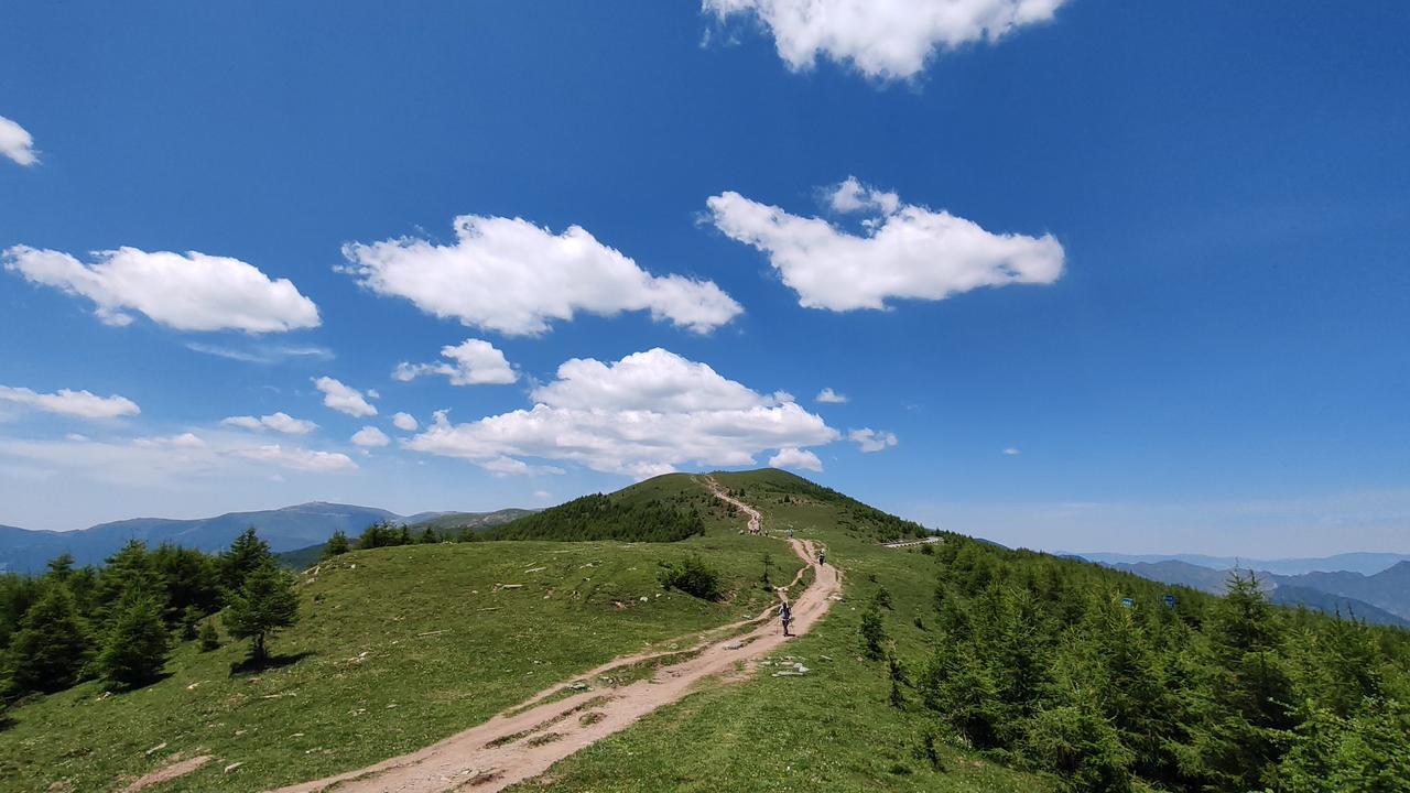 银行有公务员吗？成为银行公务员需要参加国考吗？
在回答这两个问题之前，我先说明一